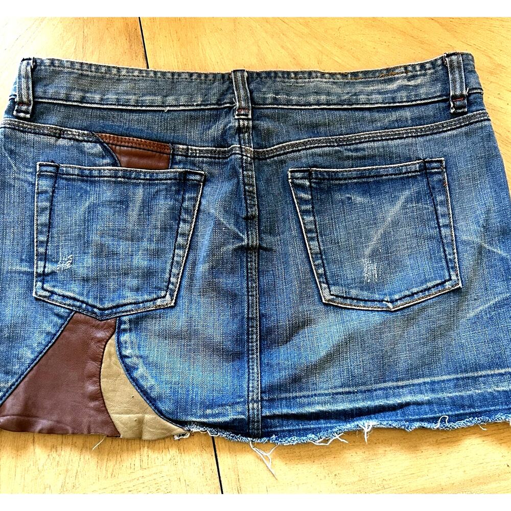 vtg 90s y2k Bebe denim jean mini skirt Brown Leather frayed Size 29 sexy cowgirl